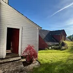 Gjestetun Holiday home Jastad
